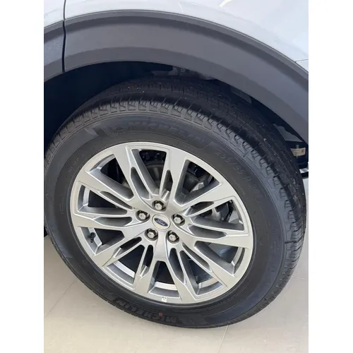 Ford Explorer 2025 Plateado Bogotá