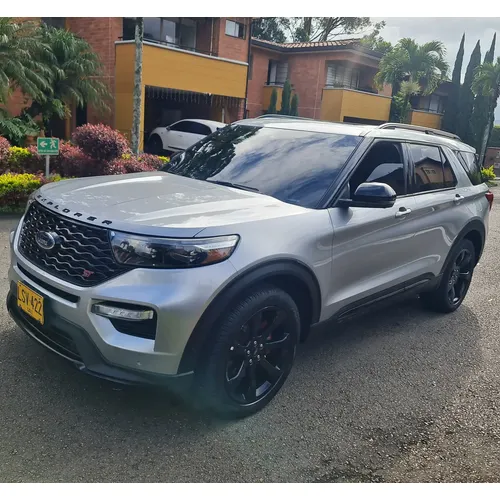Ford Explorer 2022 Gris Envigado