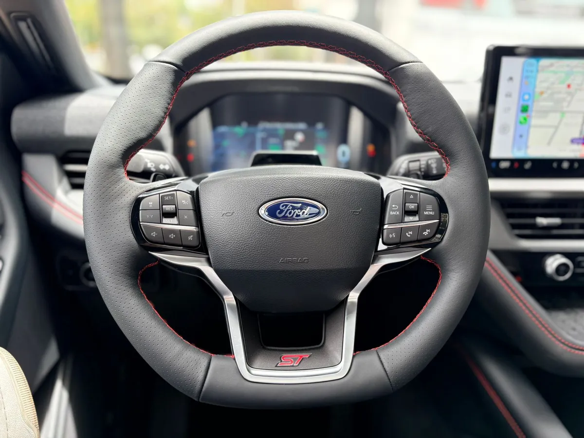 Ford Explorer ST 2025 Negro Bogotá