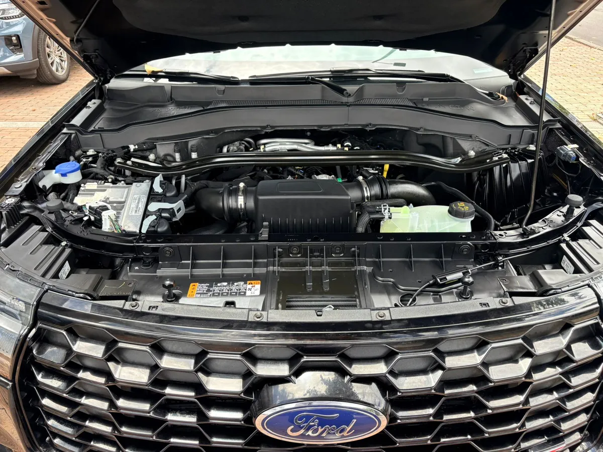 Ford Explorer ST 2025 Negro Bogotá