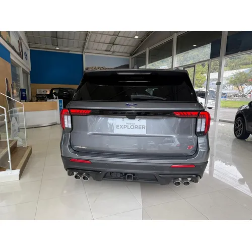 Ford Explorer ST 2025 Gris Bogotá