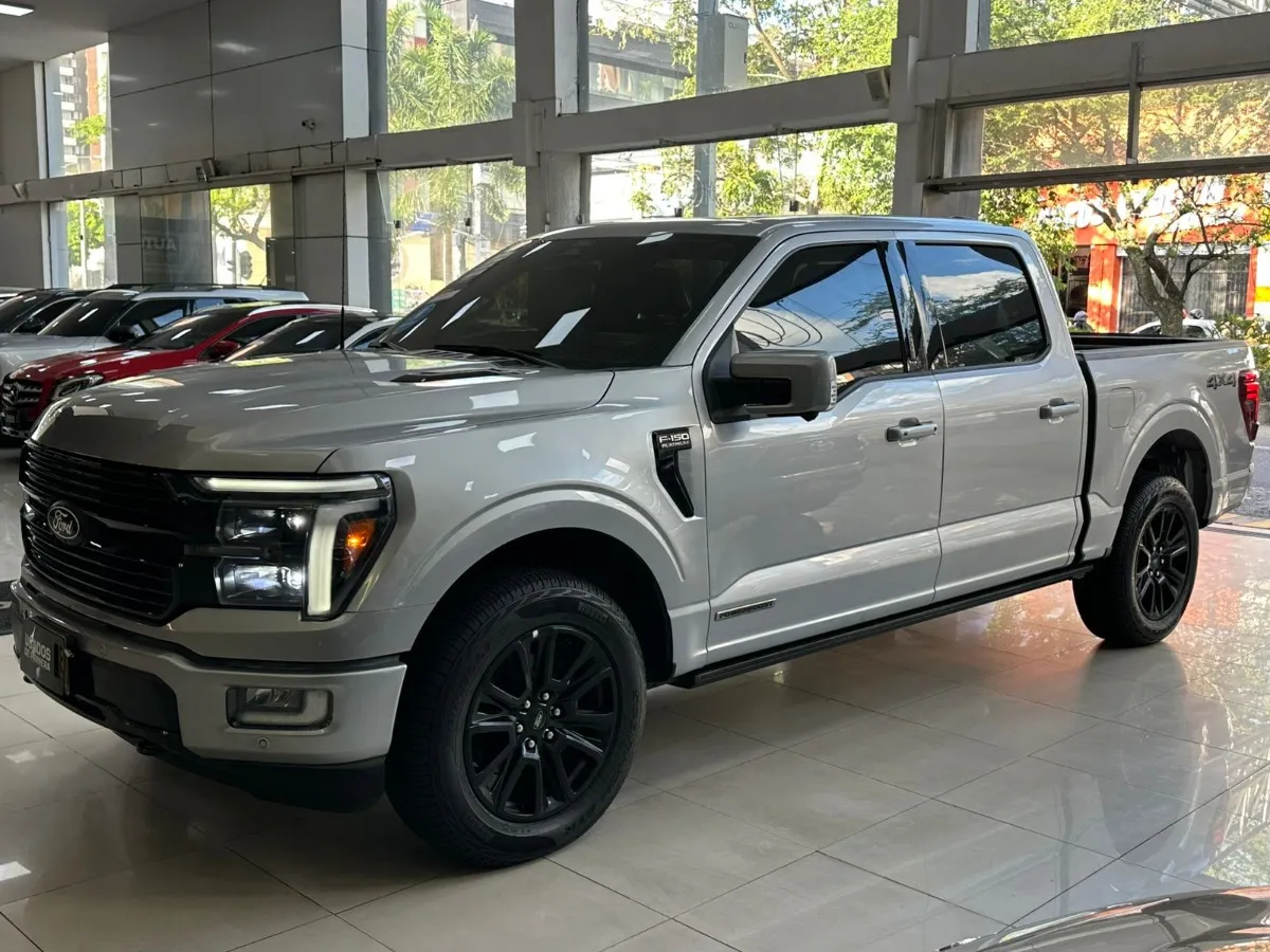 Ford F-150 2023 Plateado Medellín