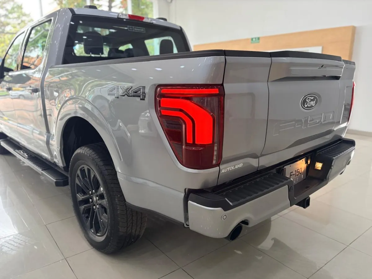 Ford F-150 2025 Plateado Bogotá