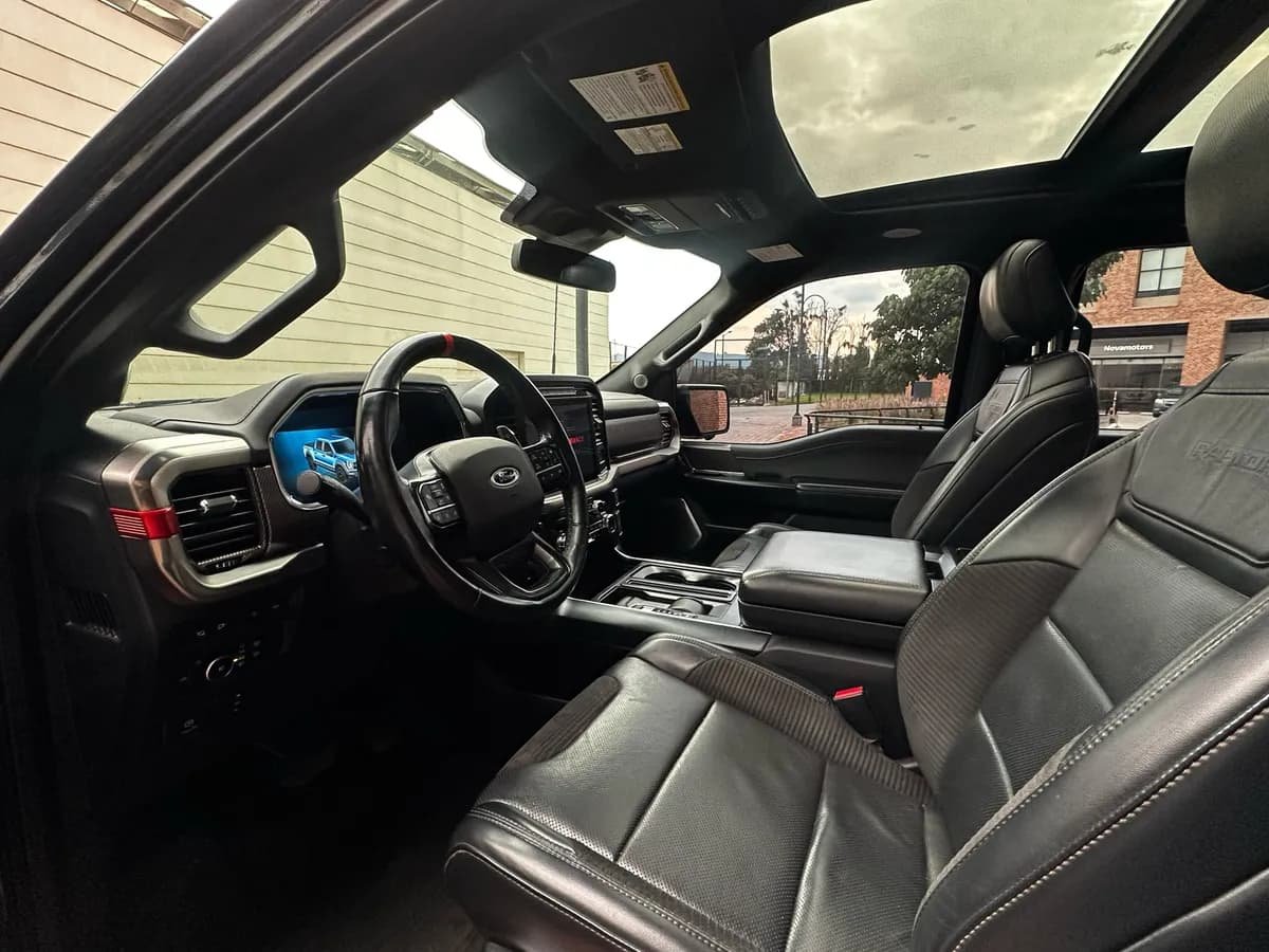 Ford F-150 Raptor 2022 Negra