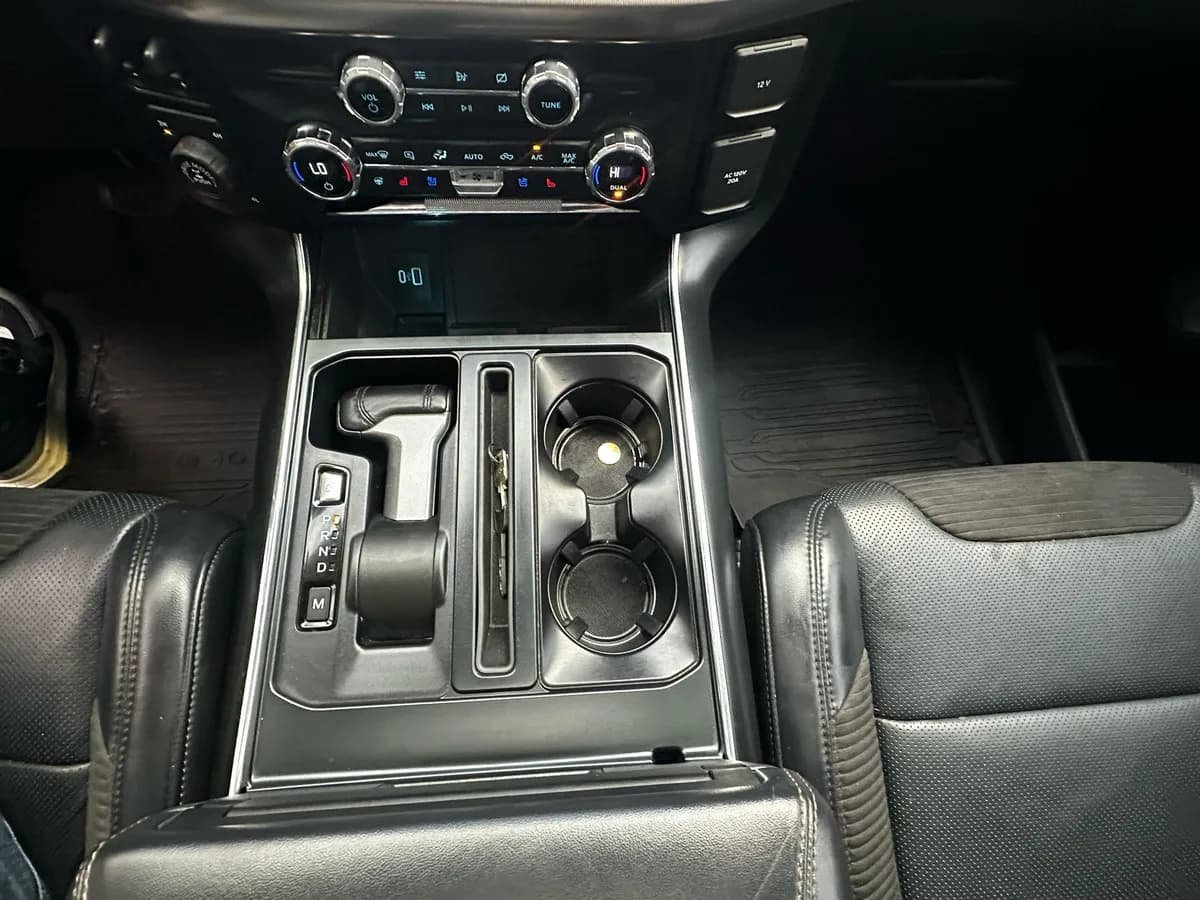 Ford F-150 Raptor 2022 Negra