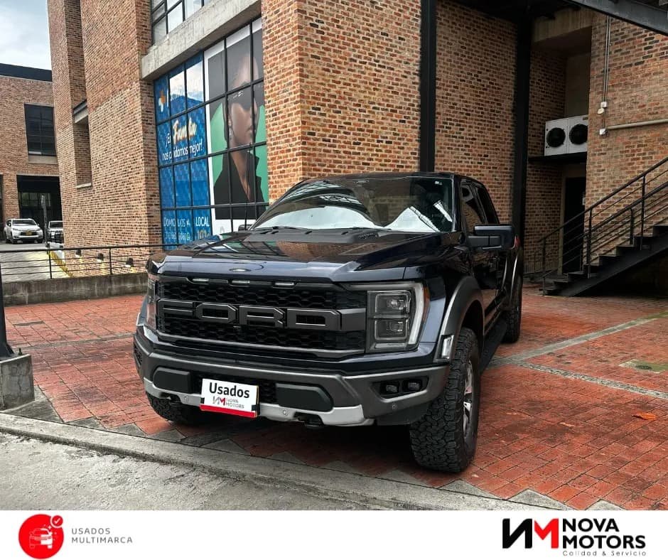 Ford F-150 Raptor 2022 Negra
