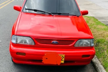 Ford Festiva 1.3 Casual 2000 rojo4