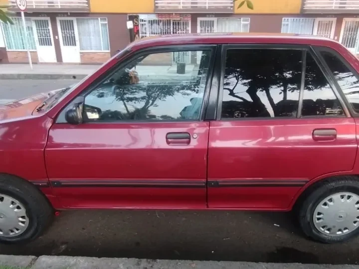 Ford Festiva 1.3 Casual 5p rojo1
