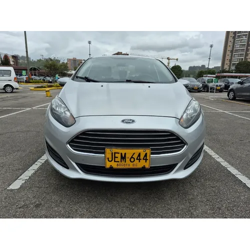 Ford Fiesta 2016 Plateado Bogotá