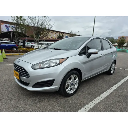 Ford Fiesta 2016 Plateado Bogotá