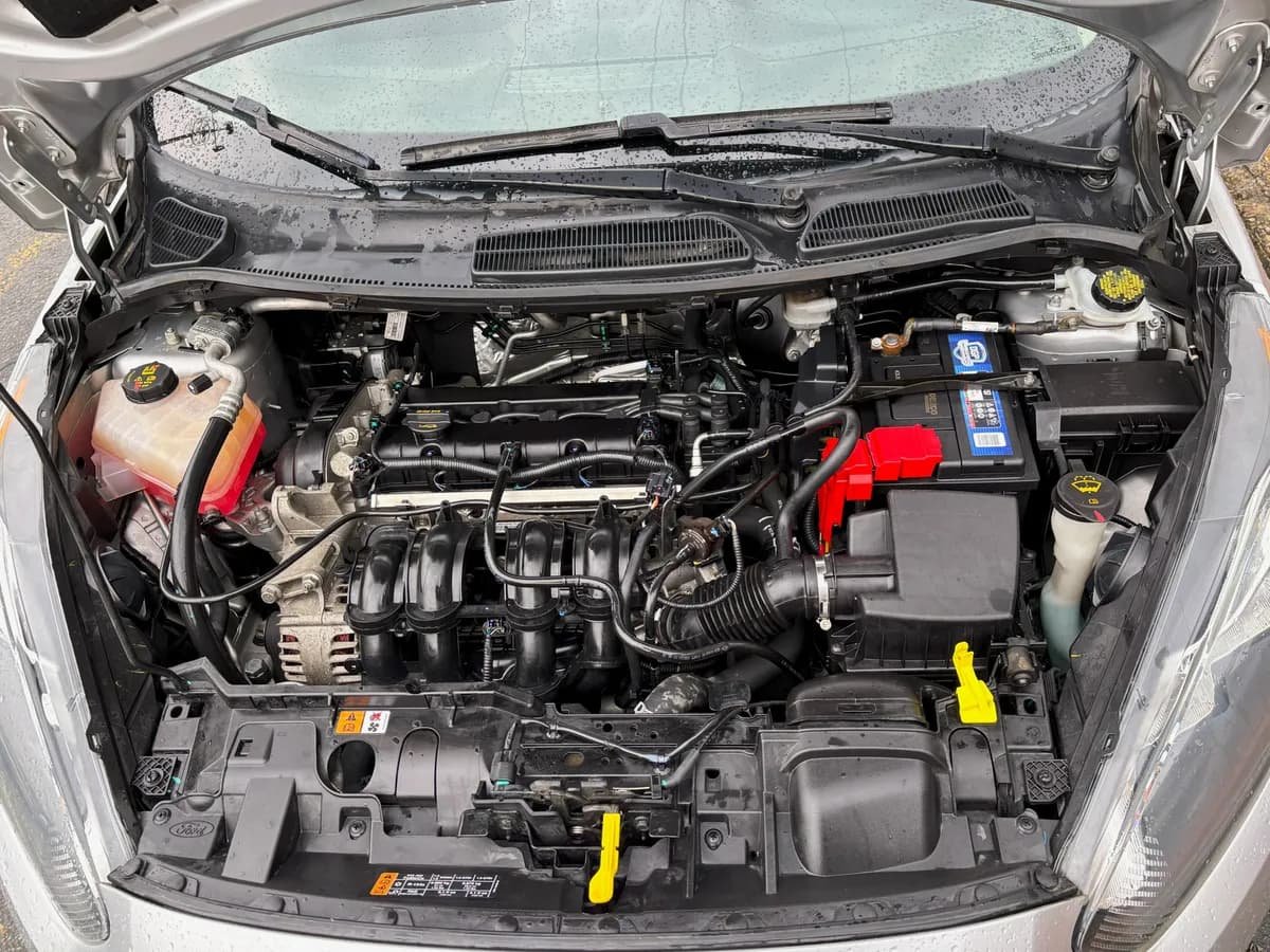 Ford Fiesta 1.6 Sportback 2019 Plateado