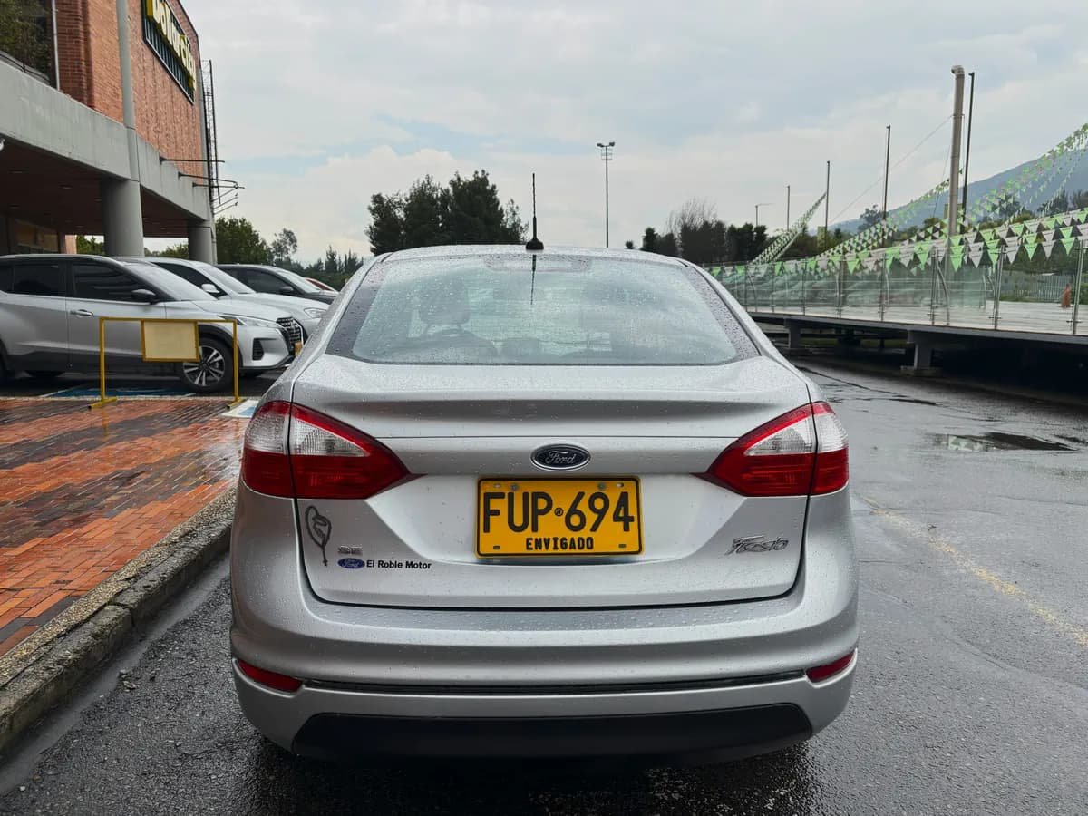 Ford Fiesta 1.6 Sportback 2019 Plateado