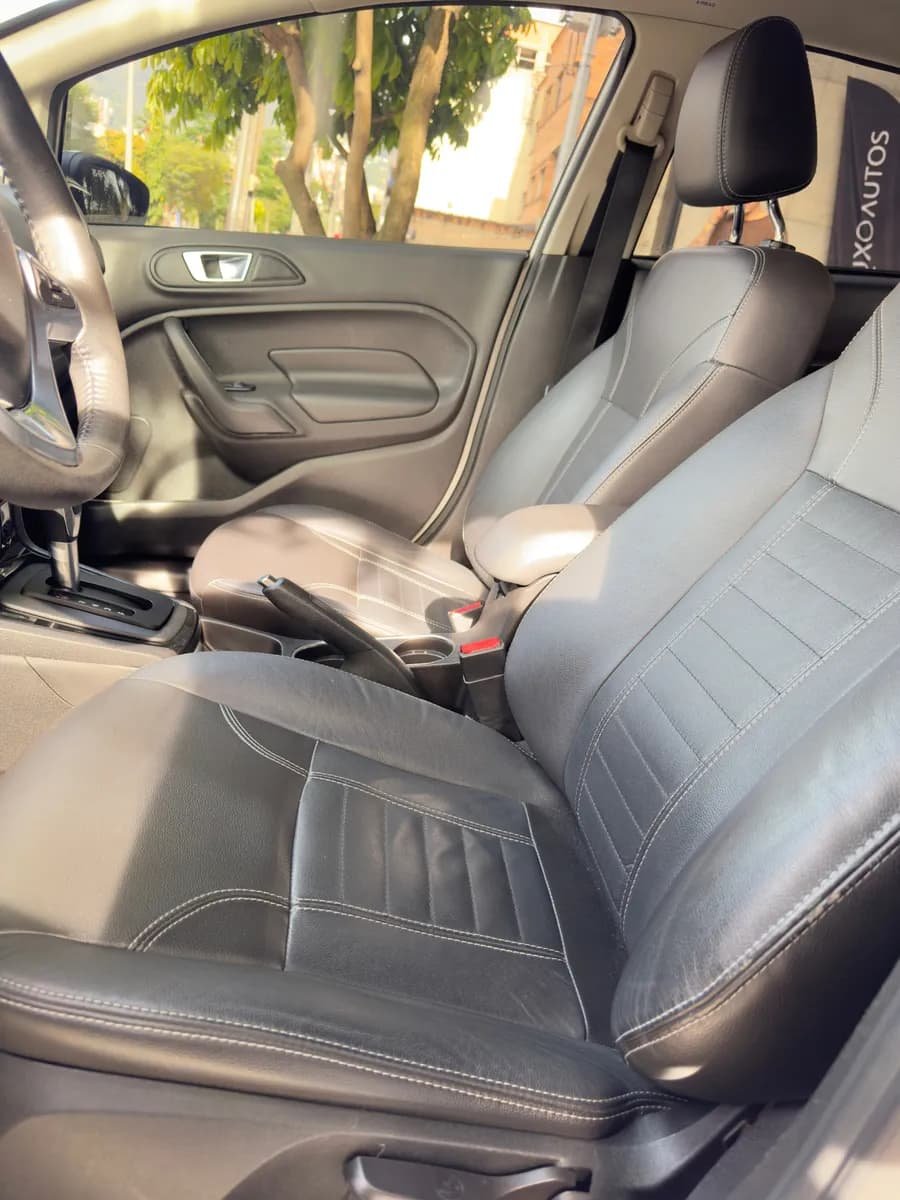Ford Fiesta 1.6 Sportback Titanium Blanco