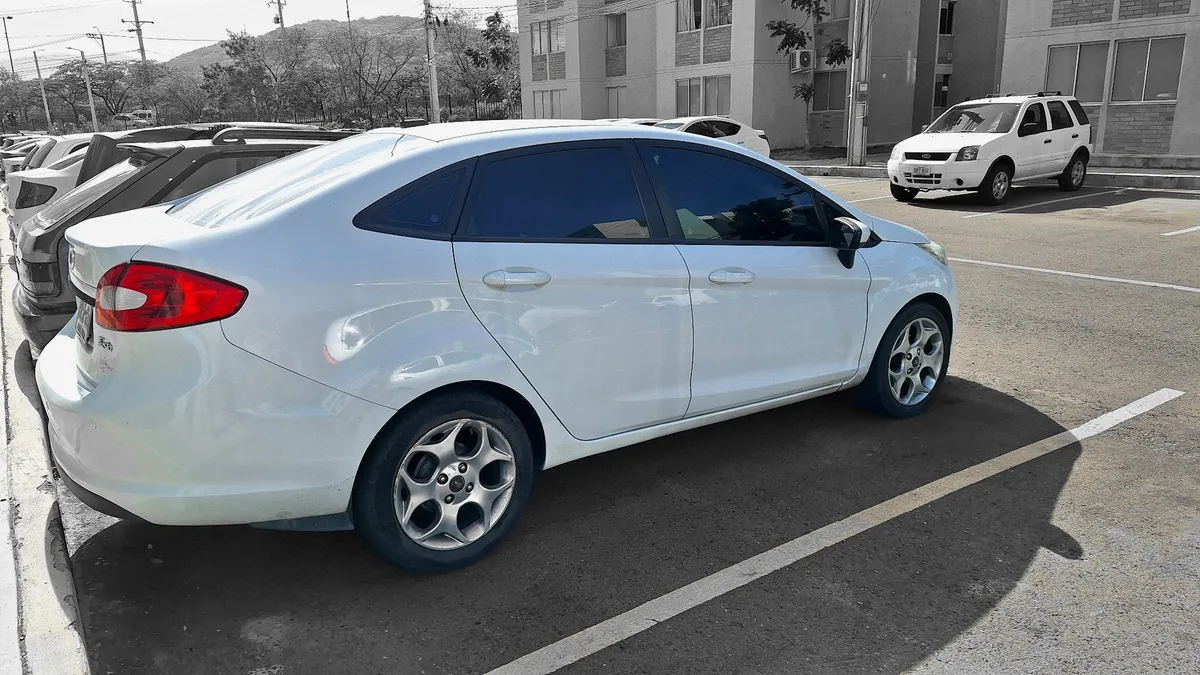 Ford Fiesta SE 2013 Blanco Los Patios