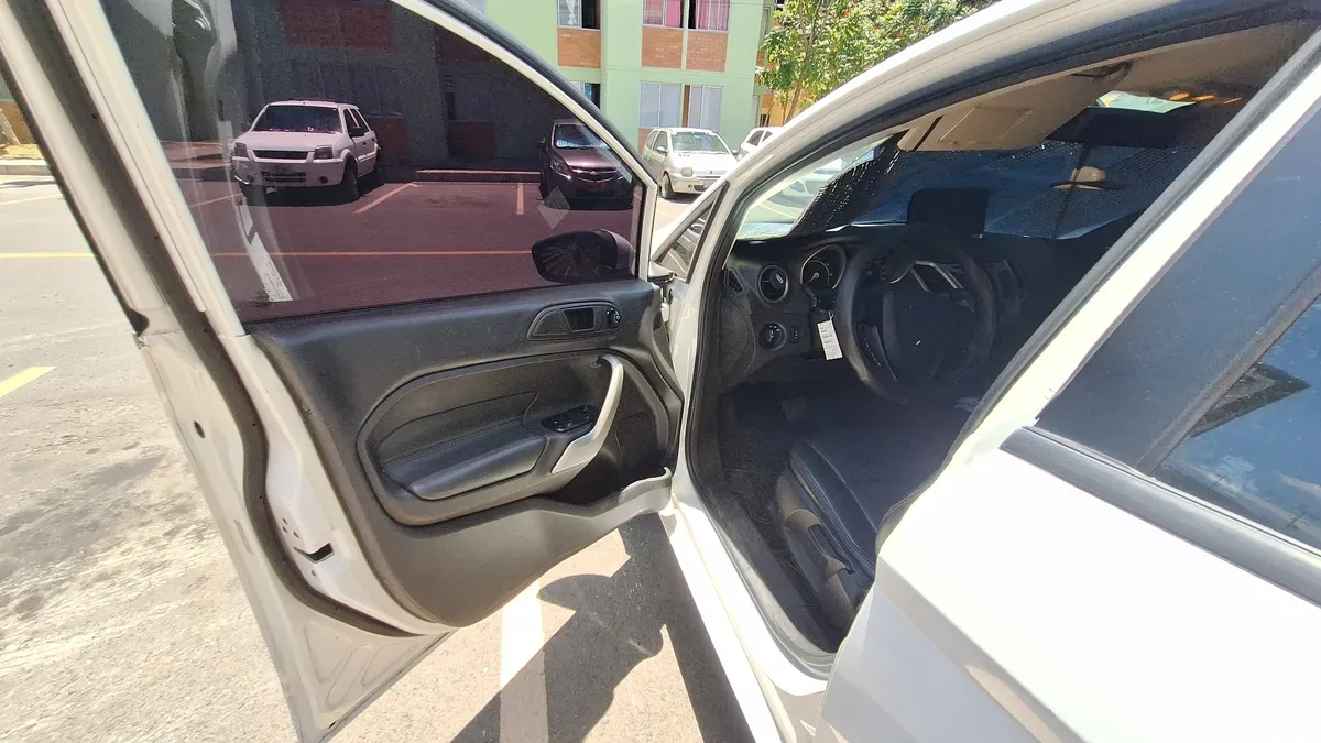Ford Fiesta SE 2013 Blanco Los Patios