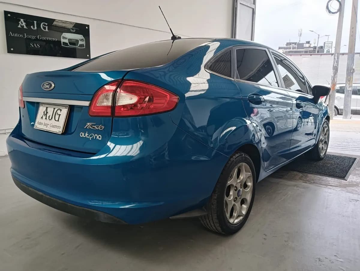 Ford Fiesta Sportback 1.6 2011 Azul