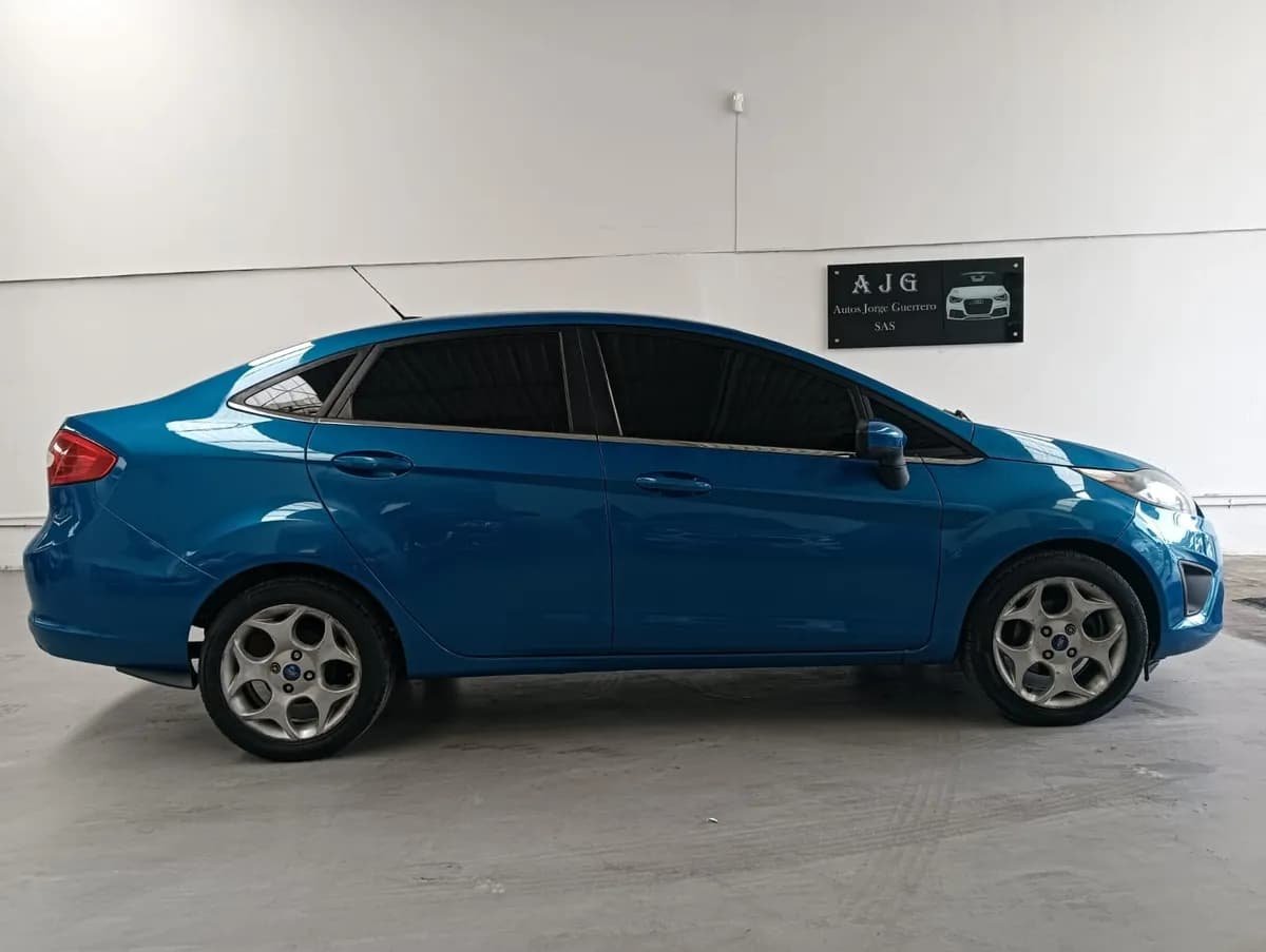 Ford Fiesta Sportback 1.6 2011 Azul