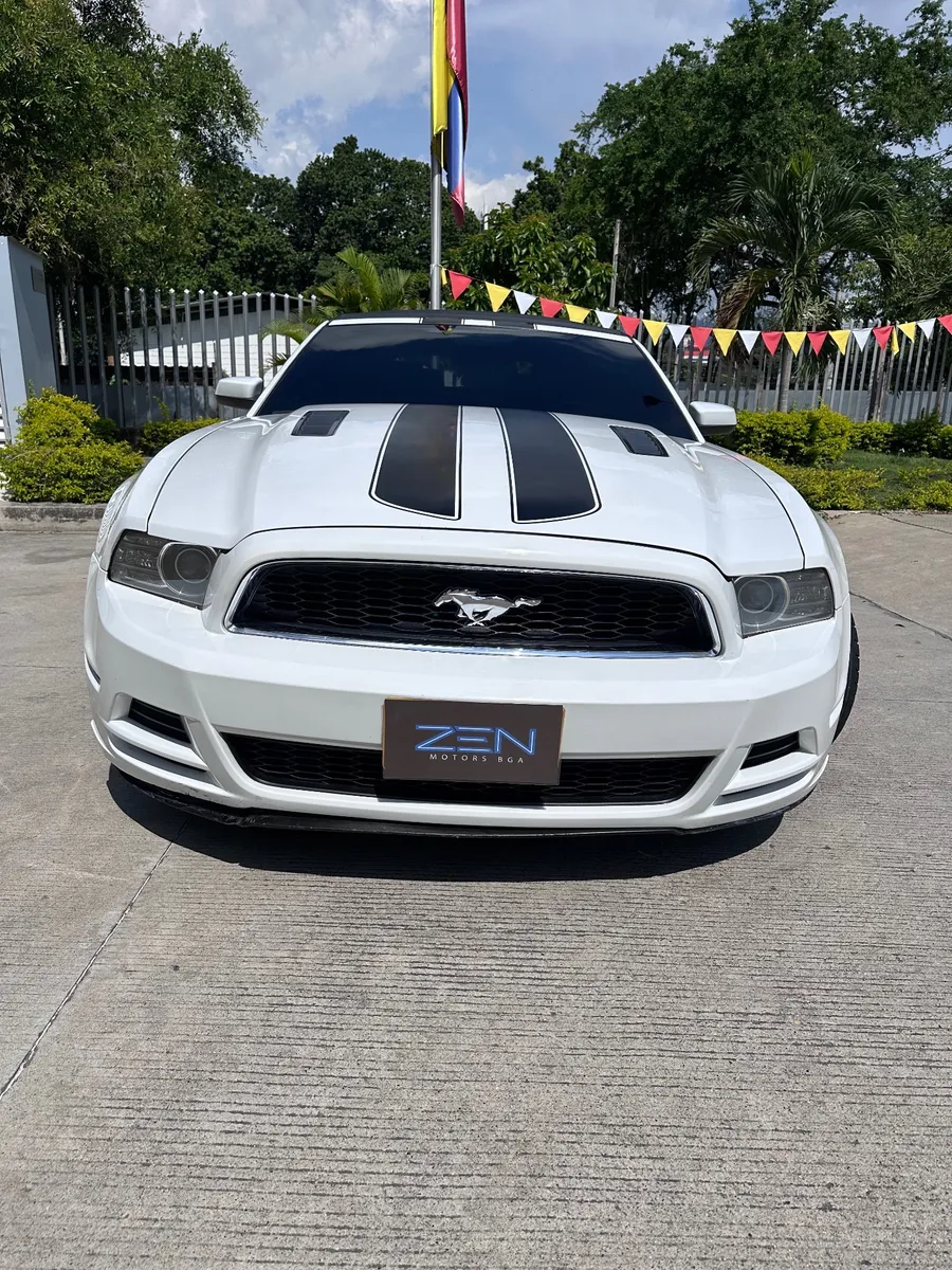 Ford Mustang 2014 Blanco Bucaramanga