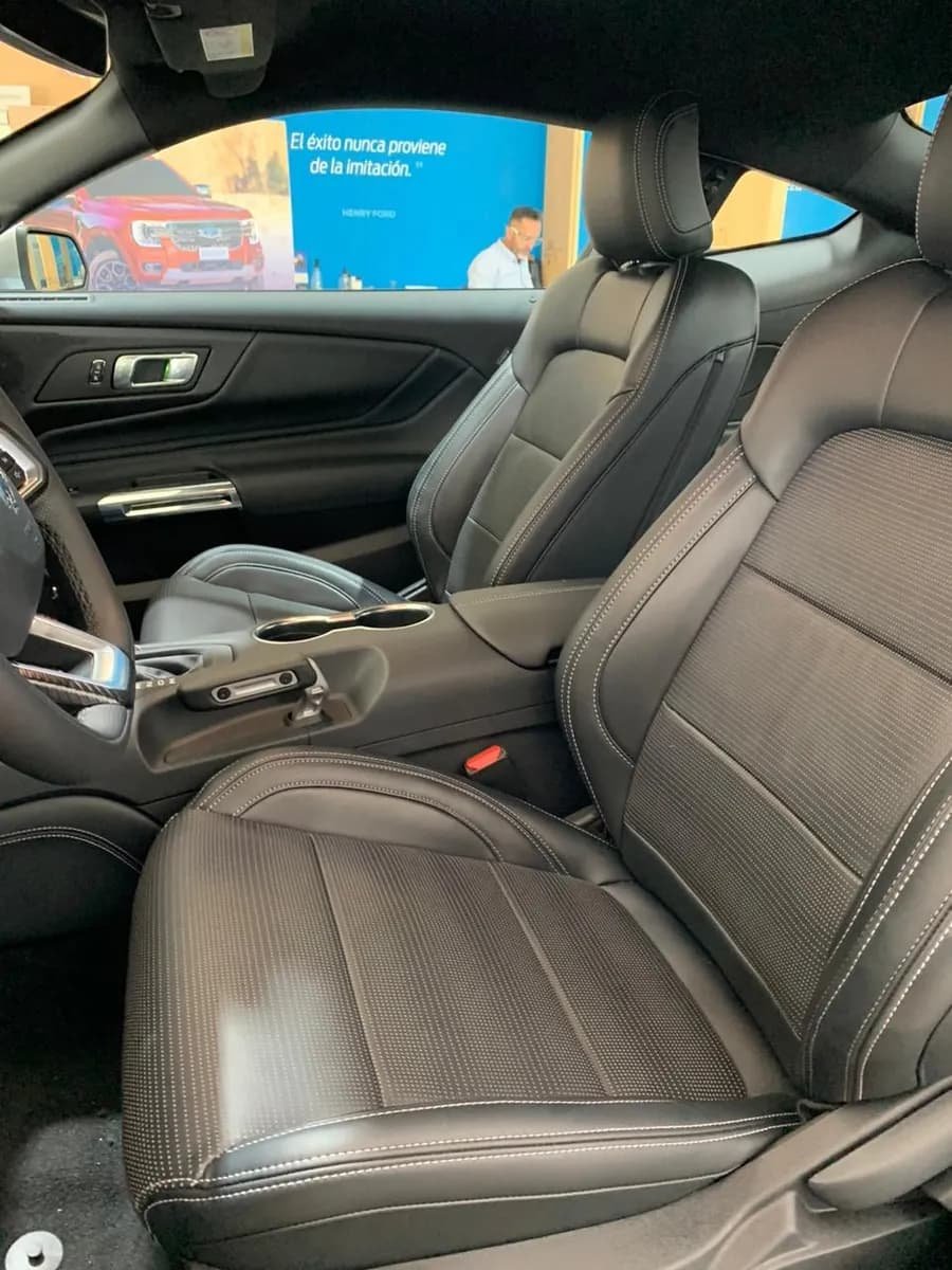 Ford Mustang 5.0 GT Premium 2025 Plata