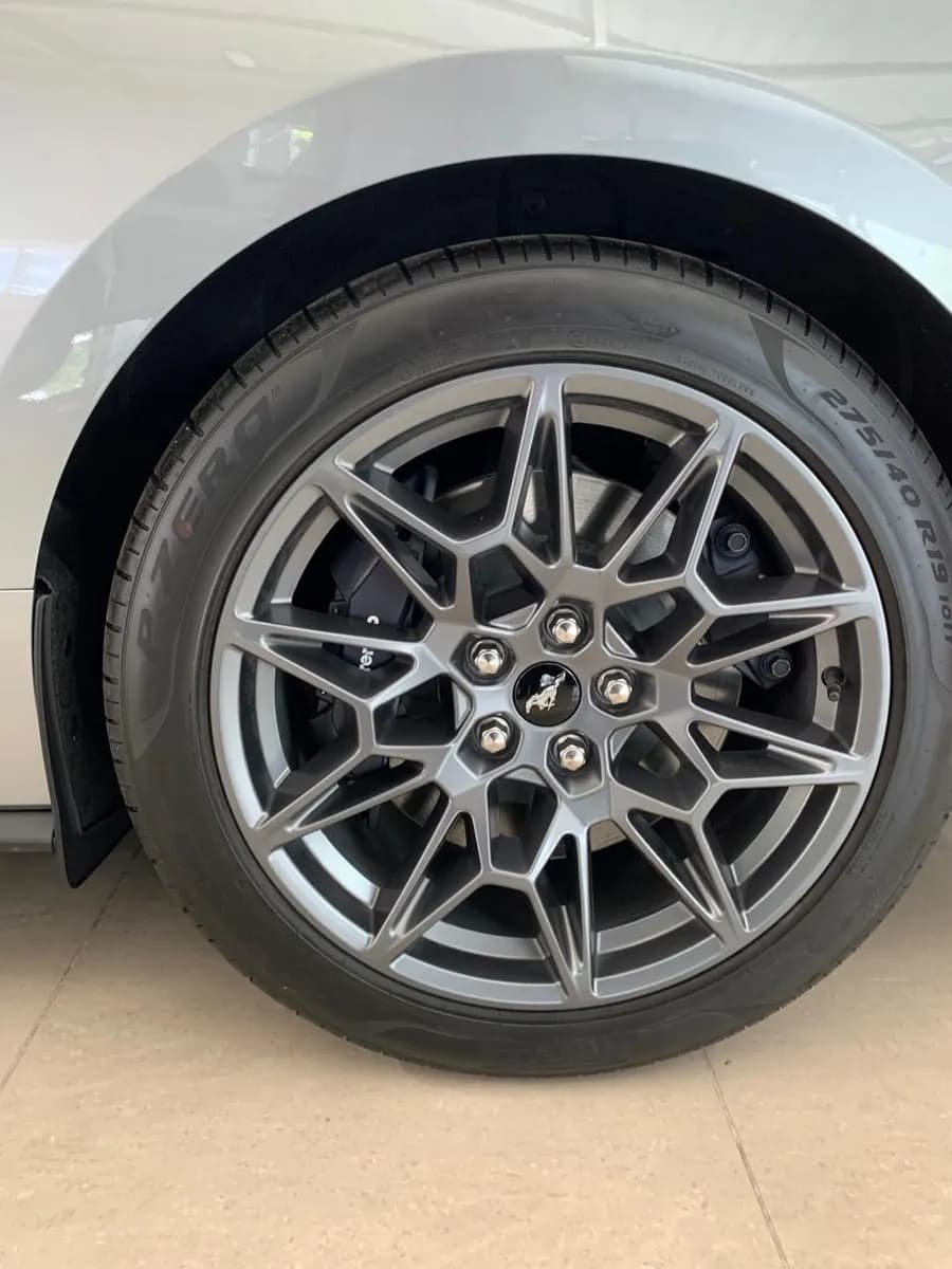 Ford Mustang 5.0 GT Premium 2025 Plata