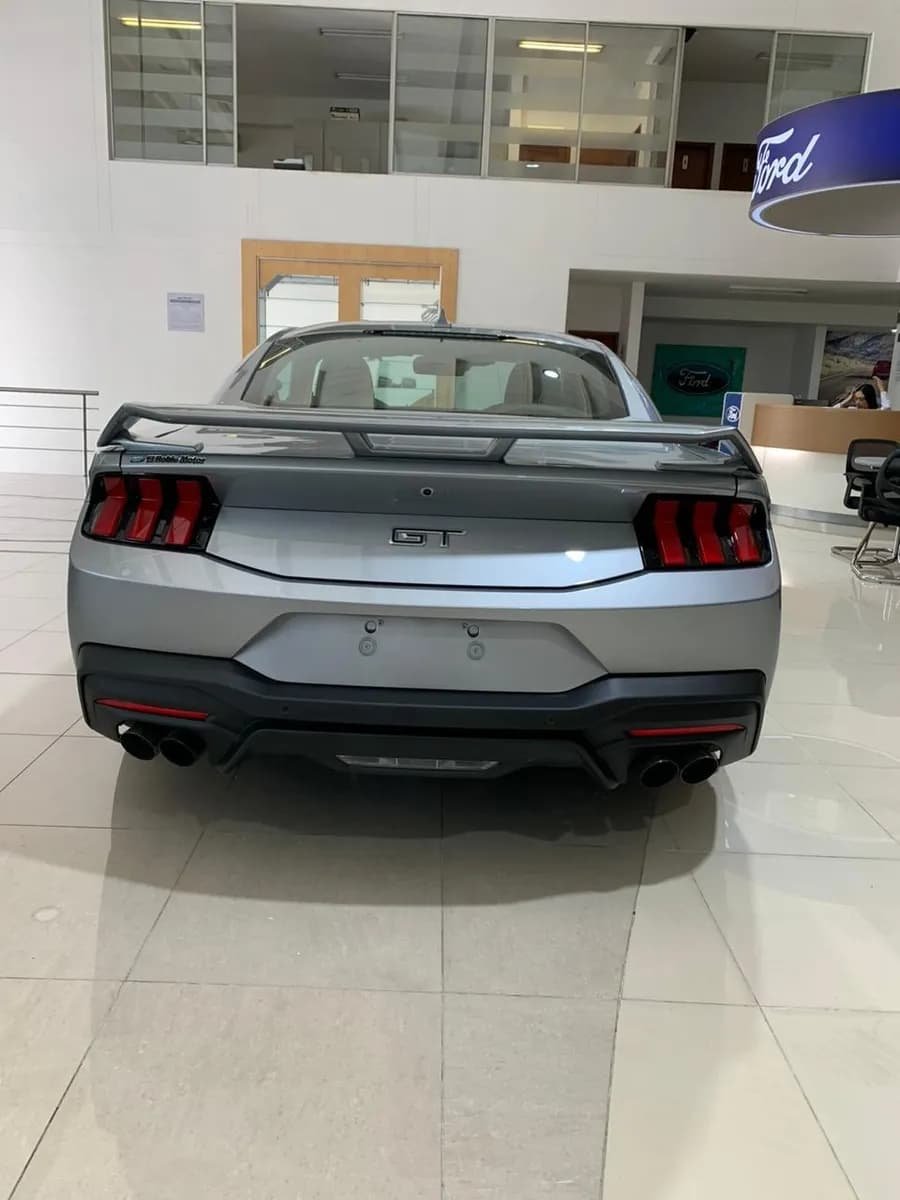 Ford Mustang 5.0 GT Premium 2025 Plata