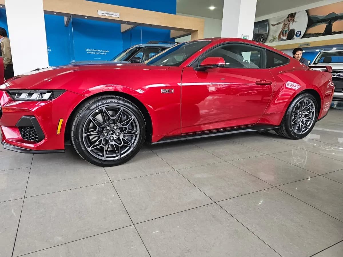 Ford Mustang 5.0 Gt Premium 2025 Rojo