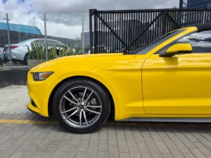 Ford Mustang 2017 Amarillo Bogotá