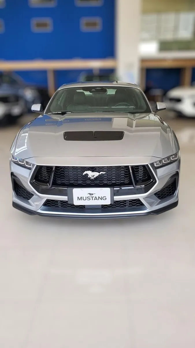 Ford Mustang GT 2025 Gris Bogotá