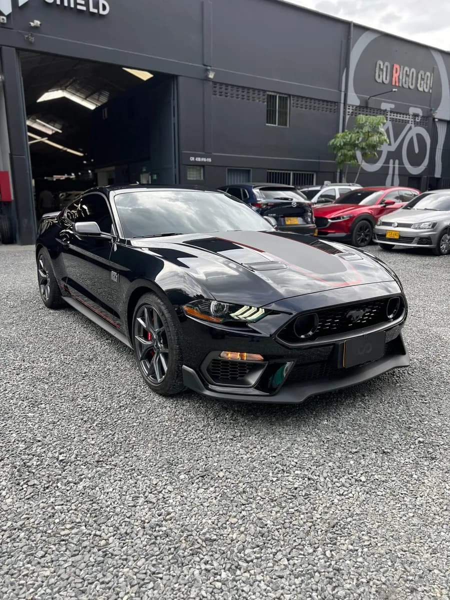 Ford Mustang Mach 1 2021 Negro