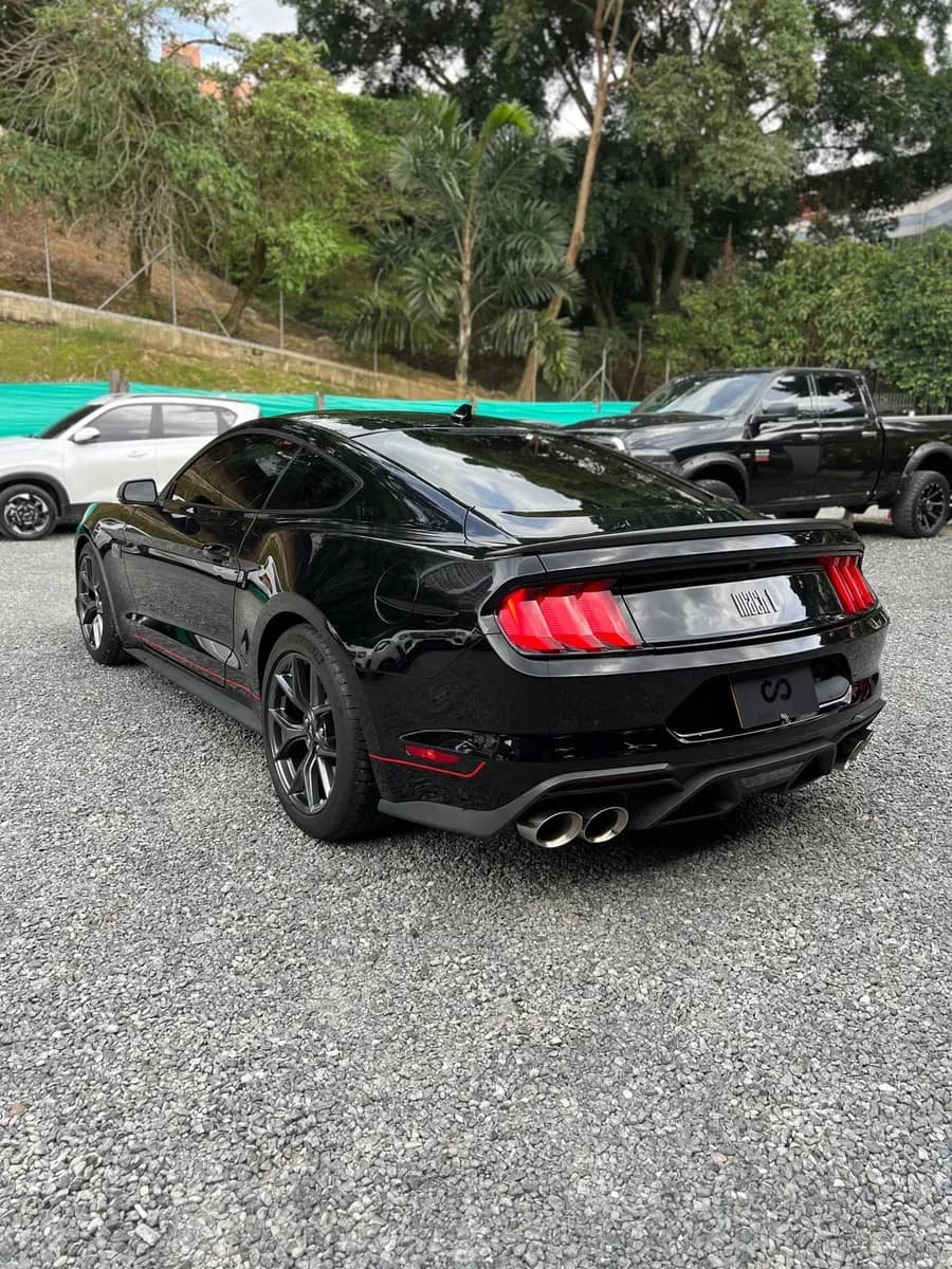 Ford Mustang Mach 1 2021 Negro