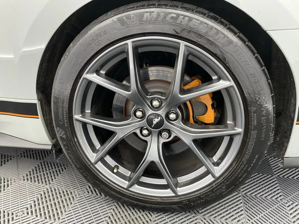 Ford Mustang Mach 1 2021 blindado Gris