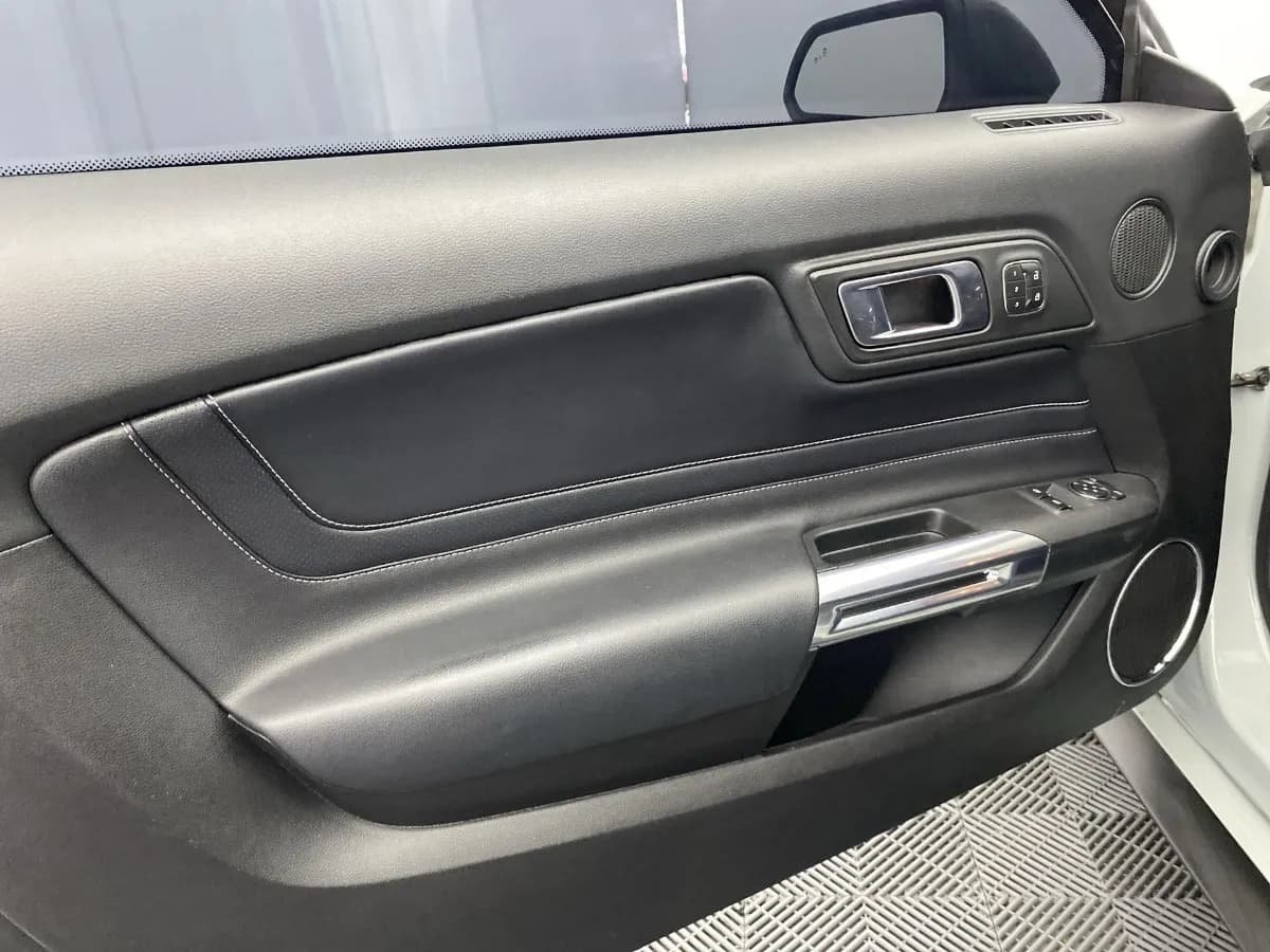 Ford Mustang Mach 1 2021 blindado Gris
