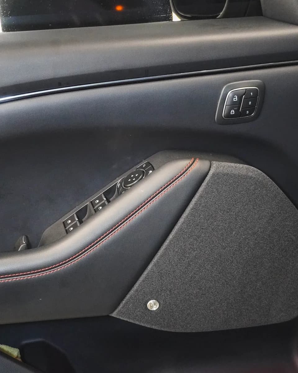Ford Mustang Mach-E 2021 Gris