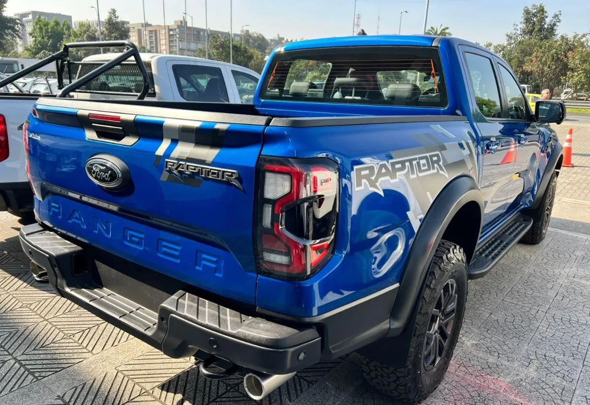Ford Ranger 2024 Azul Medellín