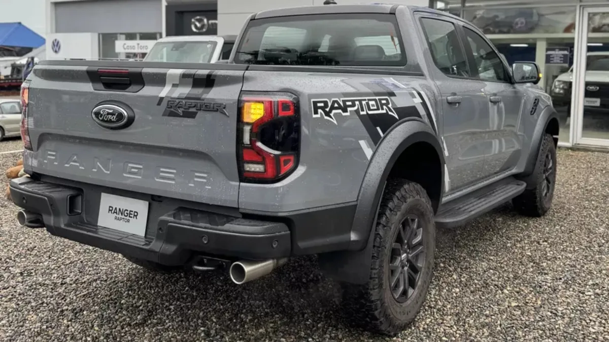 Ford Ranger Raptor 2024 Gris Bogotá