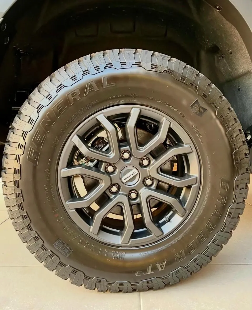 Ford Ranger Raptor 2024 Gris Bogotá