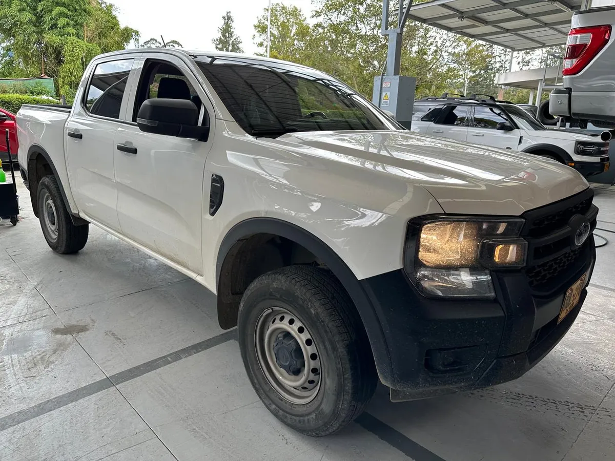Ford Ranger 2024 Blanco Medellín