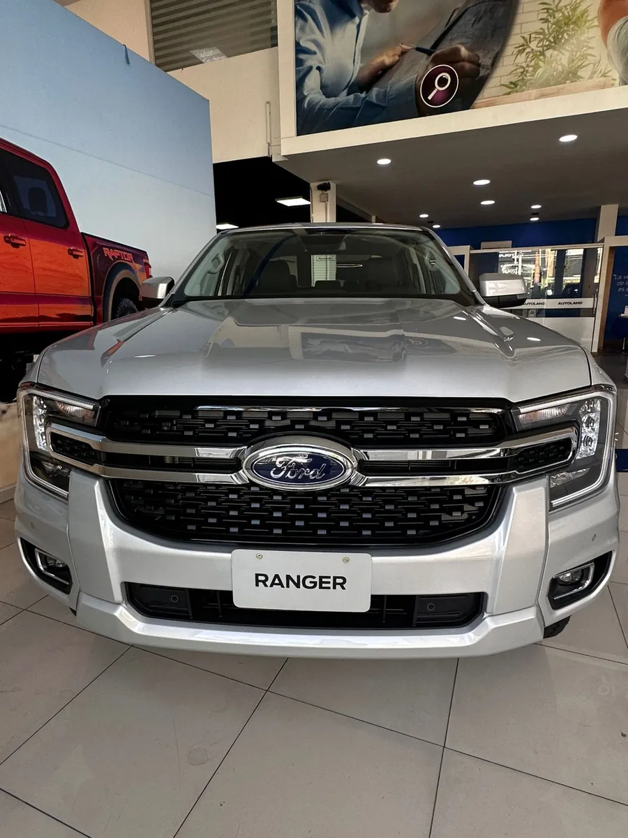 Ford Ranger 2025 Plateado Medellín
