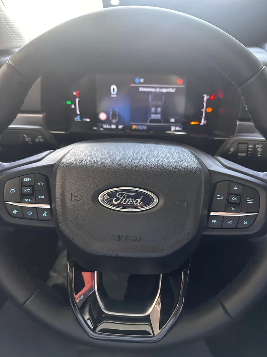 Ford Ranger 2025 Plateado Medellín