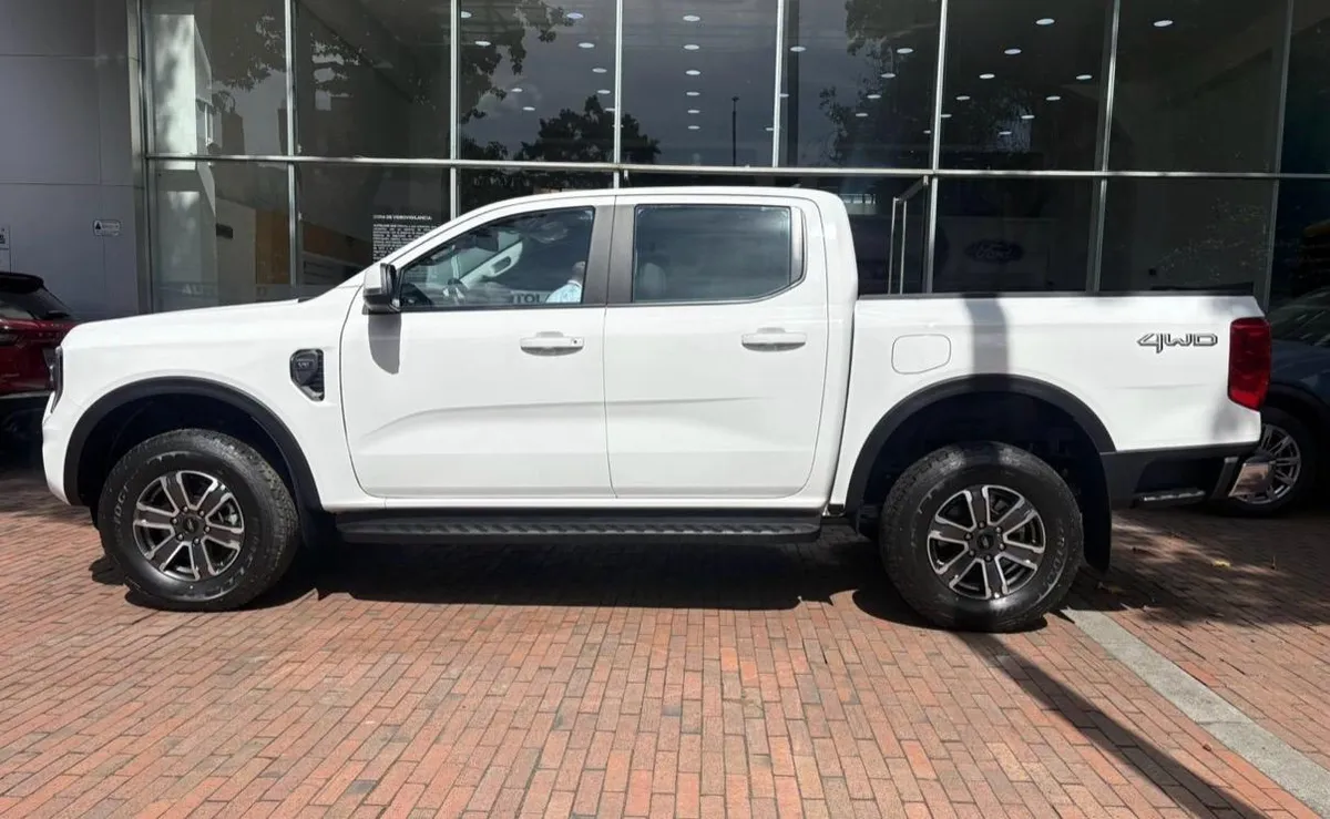 Ford Ranger 2026 Blanco Bogotá