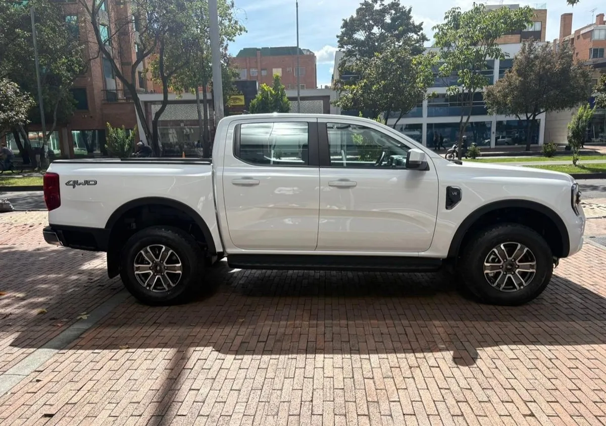 Ford Ranger 2026 Blanco Bogotá