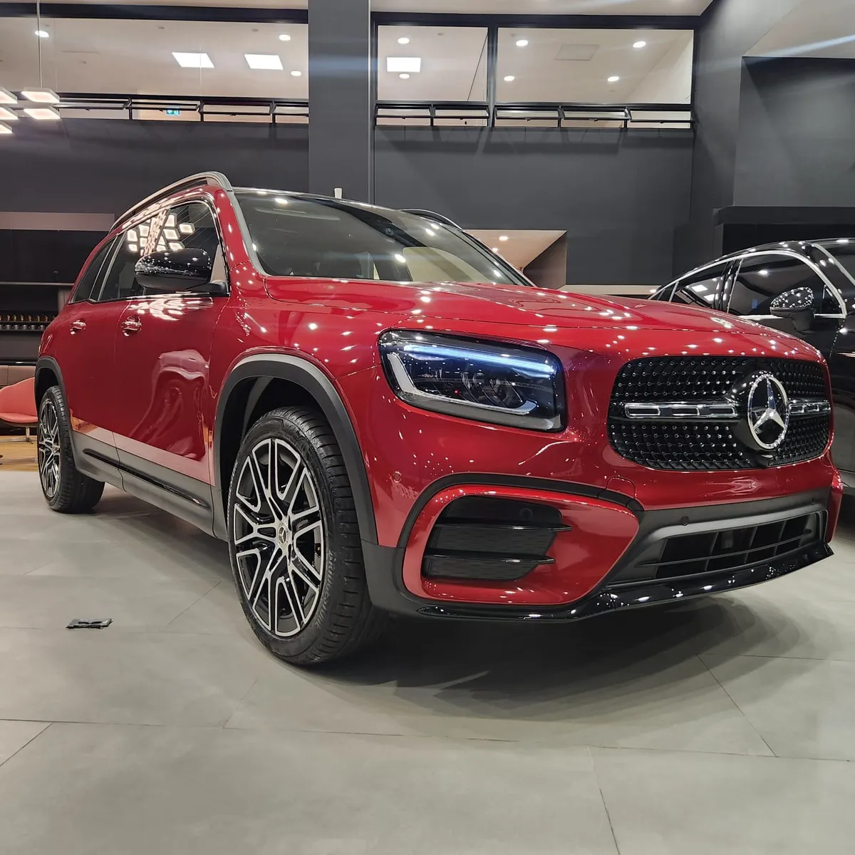 Mercedes-Benz GLB 250 2026 Rojo Bogotá