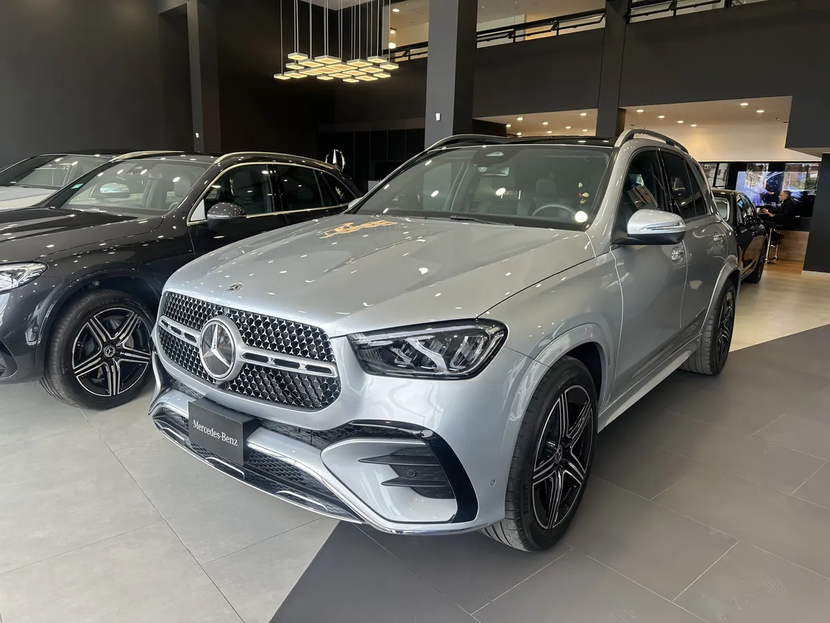 Mercedes-Benz GLE 400e 2026 Plateado Bogotá