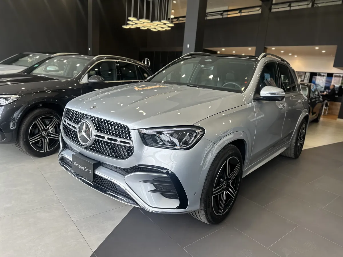 Mercedes-Benz GLE 400e 2026 Plateado Bogotá