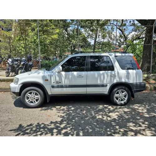 Honda CR-V 1998 Blanco Medellín