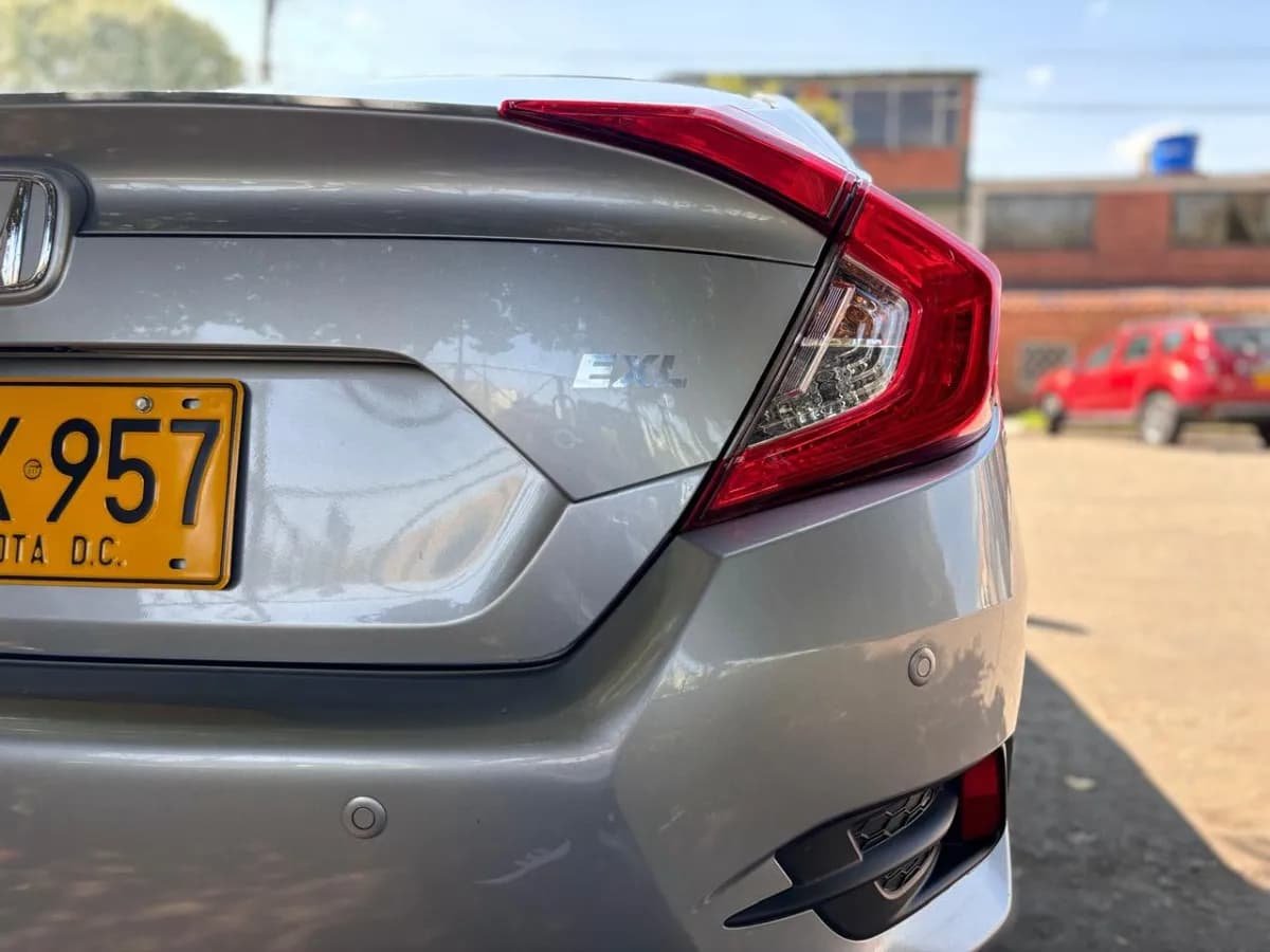 Honda Civic automático 2.0 EXL CVT 2021