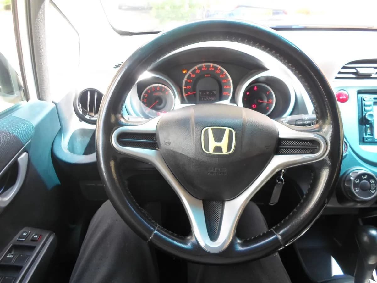 Honda Fit 2011 versión I-VTEC AT FE Blanco