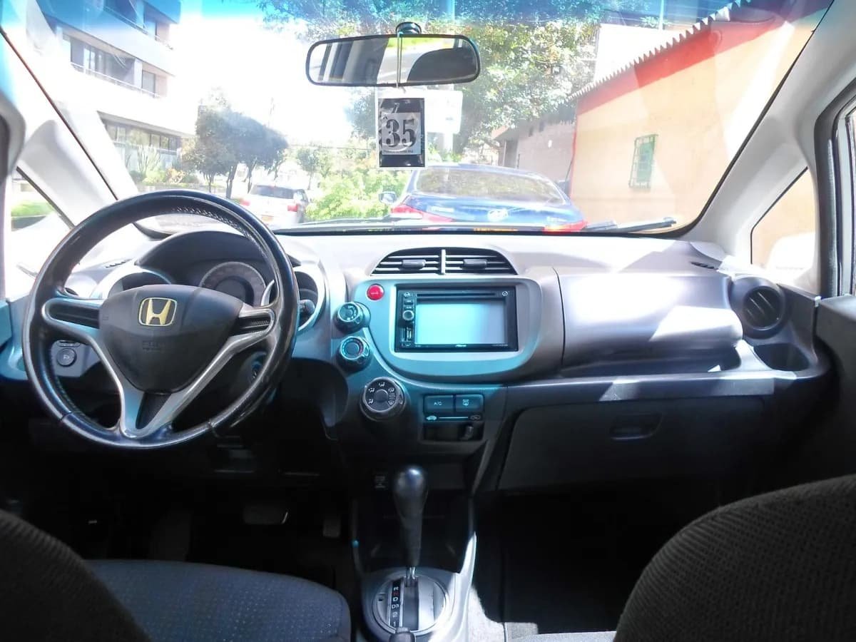 Honda Fit 2011 versión I-VTEC AT FE Blanco