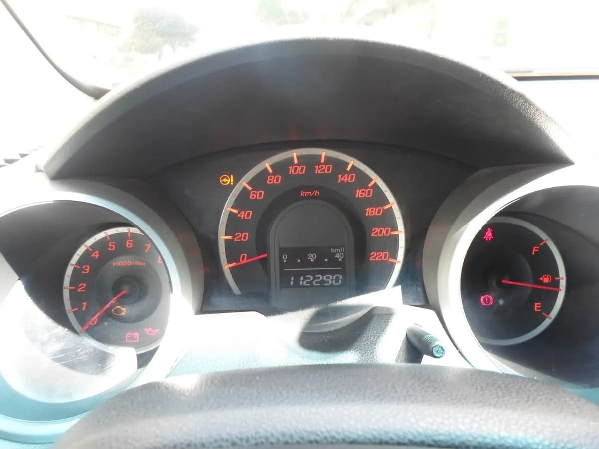 Honda Fit 2011 versión I-VTEC AT FE Blanco