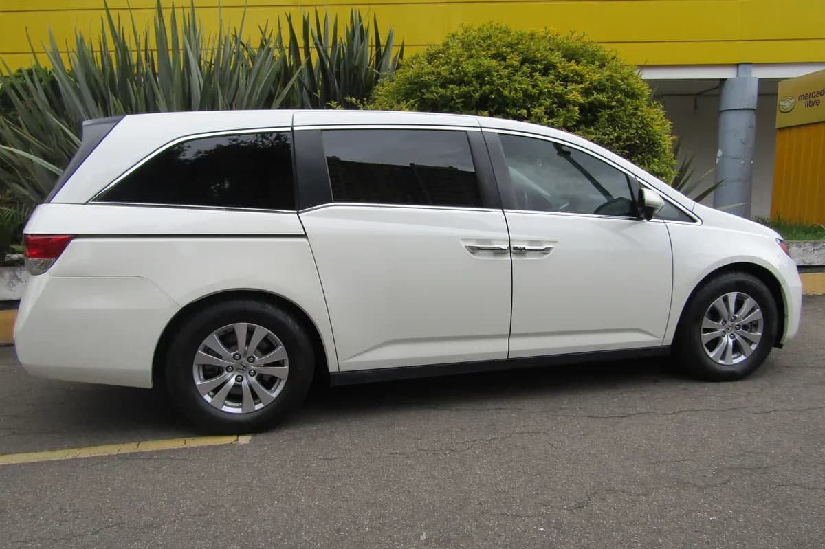 Honda Odyssey 3.5 Xlt 2015 Blanco